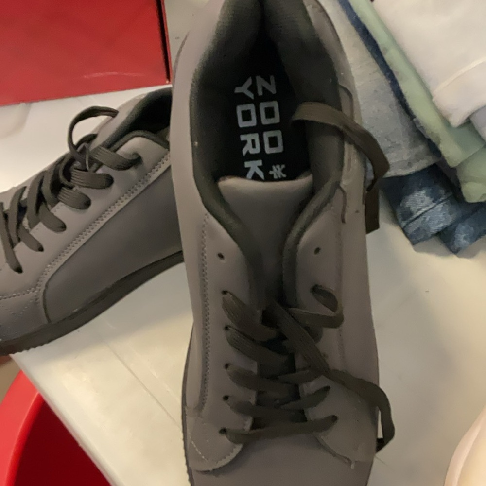 Zoo York Men's Gray Sneakers